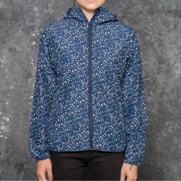Herschel Supply Company Jackets & Blazers - NWT Herschel Women's Voyage Coach Rain Jacket.